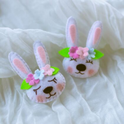 martisor-iepuras-fetru-1-martie-primavara-brosa-cadou