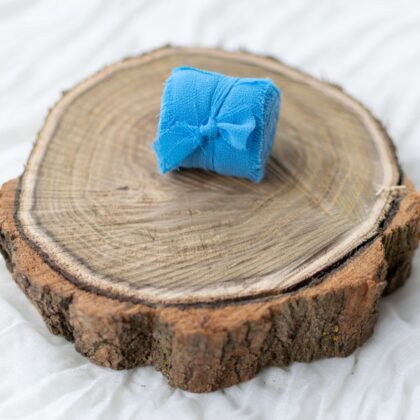 panglica-matase-sifon-nuanta-albastru-inchisl-material-artizani-nuanta-val-de-azur-materiale-craft