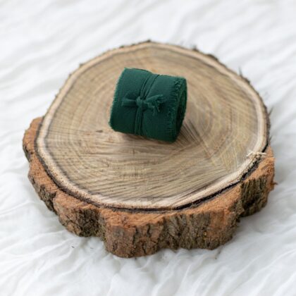 panglica-matase-sifon-nuanta-verde-inchis-material-artizani-nuanta-padure-nordica-materiale-craft