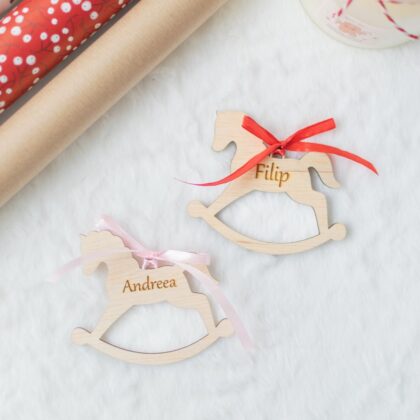 Ornament Căluț Balansoar din Lemn - Simplu sau Personalizat cu Nume