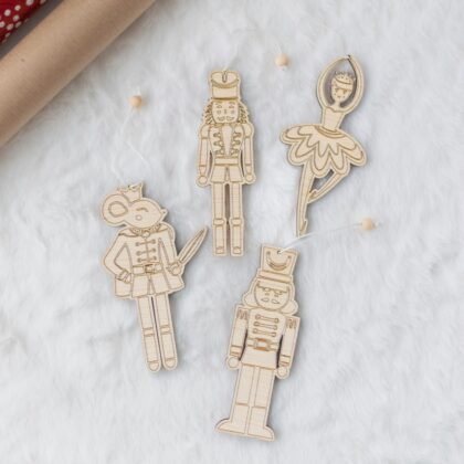 Set 4 Ornamente de Crăciun din Lemn - Colecția "Spărgătorul de Nuci"