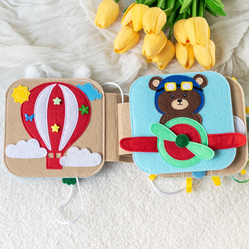 Carte Senzorială Bebe "Prietenul Iepuraș" – 8 Pagini (15x15 cm) cu Sistem Prindere, Jucărie Montessori pentru Bebeluși 0-12 luni - imagine 2