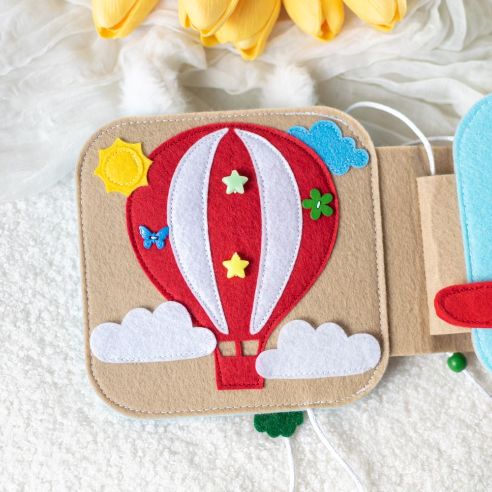 Carte Senzorială Bebe "Prietenul Iepuraș" – 8 Pagini (15x15 cm) cu Sistem Prindere, Jucărie Montessori pentru Bebeluși 0-12 luni - imagine 3