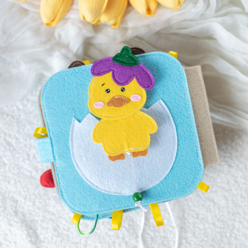 Carte Senzorială Bebe "Prietenul Iepuraș" – 8 Pagini (15x15 cm) cu Sistem Prindere, Jucărie Montessori pentru Bebeluși 0-12 luni - imagine 14