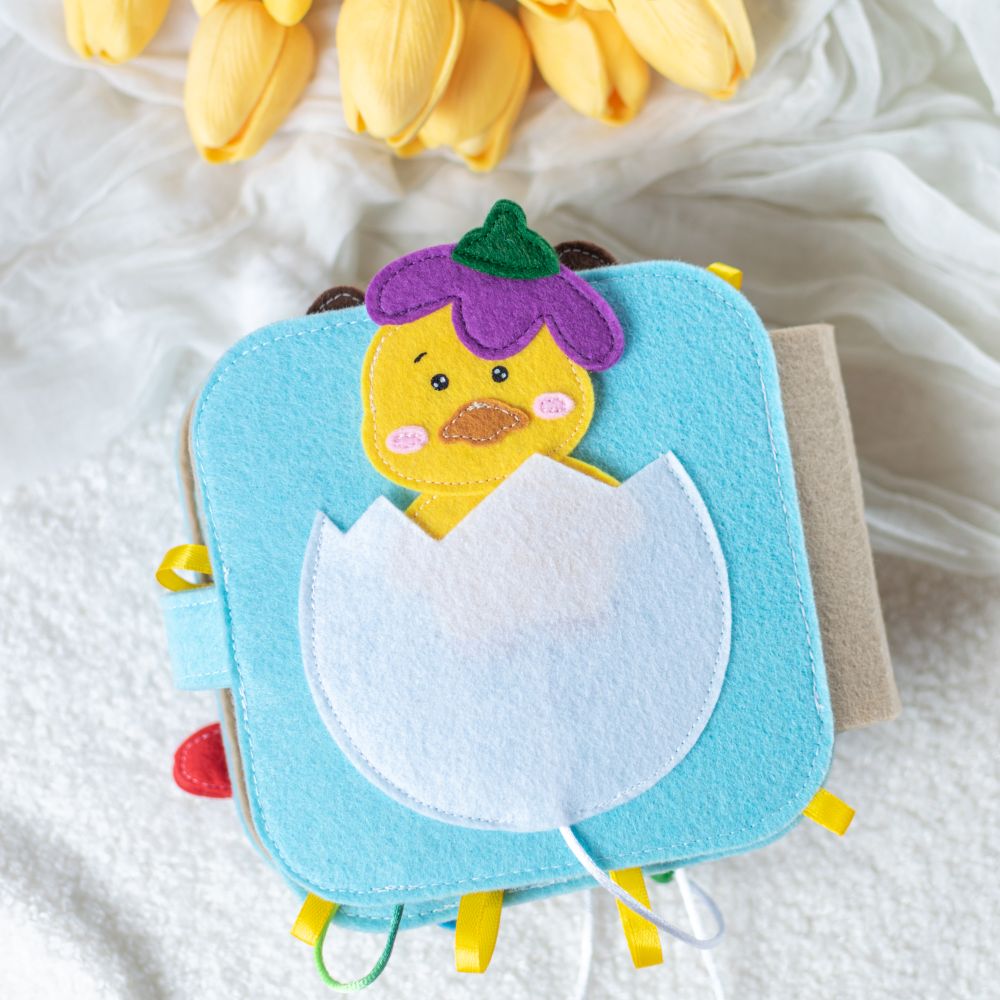 Carte Senzorială Bebe "Prietenul Iepuraș" – 8 Pagini (15x15 cm) cu Sistem Prindere, Jucărie Montessori pentru Bebeluși 0-12 luni - imagine 13